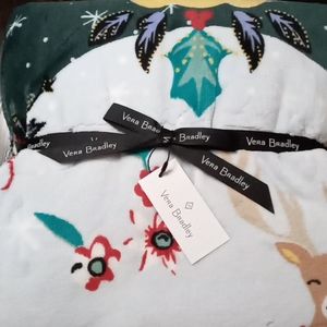 VERA BRADLEY HOLIDAY ☃️ THROW